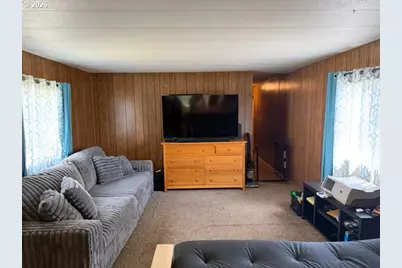 818 D St, Vader, WA 98593 - Photo 5