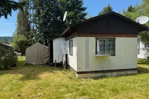 818 D St, Vader, WA 98593 - Photo 3