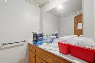 3928 9th Ct, Salem, OR 97302 - Photo 23