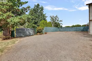 18027 SE Emi St, Damascus, OR 97089 - Photo 35