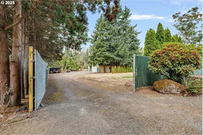 18027 SE Emi St, Damascus, OR 97089 - Photo 37