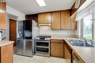 18027 SE Emi St, Damascus, OR 97089 - Photo 11