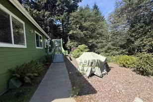 1484 Seacrest Ln, Brookings, OR 97415 - Photo 31
