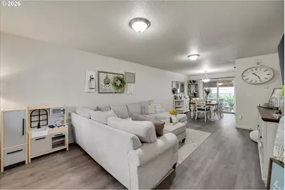 735 Garden Ct, Molalla, OR 97038 - Photo 3