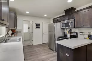 735 Garden Ct, Molalla, OR 97038 - Photo 5