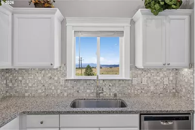 180 Hartland Rd, Lyle, WA 98635 - Photo 25