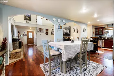 9907 SE Amherst St, Clackamas, OR 97015 - Photo 9