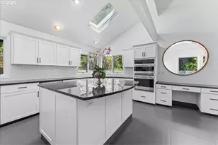 4393 Sundew Ct, Lake Oswego, OR 97035 - Photo 5