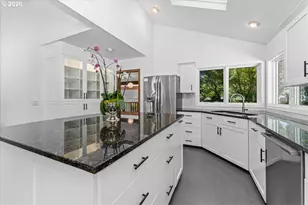 4393 Sundew Ct, Lake Oswego, OR 97035 - Photo 7