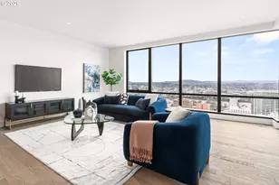 550 SW 10th Ave, Portland, OR 97205 - Photo 9