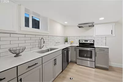 6355 N Denver Ave, Portland, OR 97217 - Photo 35