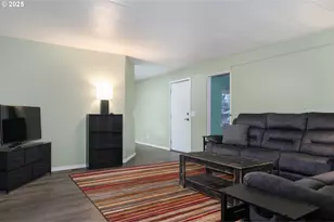 300 SE Goodnight Ave, Corvallis, OR 97333 - Photo 9