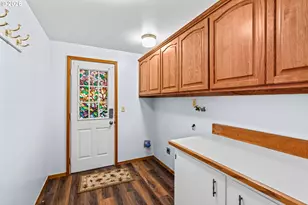 81541 Davisson Rd, Creswell, OR 97426 - Photo 13