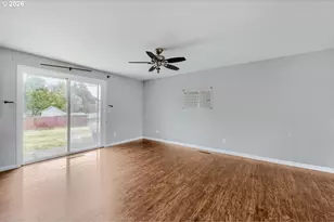 2040 NE 213th Ave, Fairview, OR 97024 - Photo 9