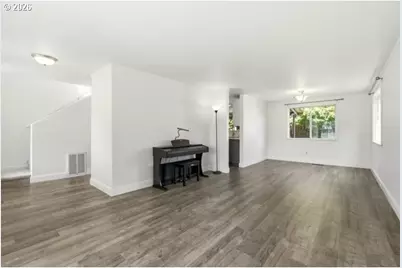 9705 NE 132nd Ave, Vancouver, WA 98682 - Photo 3