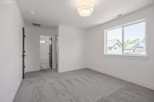 601 ST Charles Street, Eugene, OR 97402 - Photo 15
