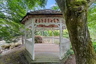 14234 NW Lakeshore Ct, Portland, OR 97229 - Photo 23