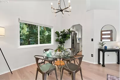 2723 SW Carolina St, Portland, OR 97239 - Photo 9