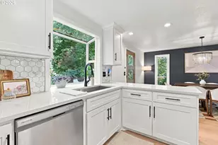 2723 SW Carolina St, Portland, OR 97239 - Photo 13