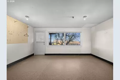 10180 SE Cresthill Rd, Happy Valley, OR 97086 - Photo 29