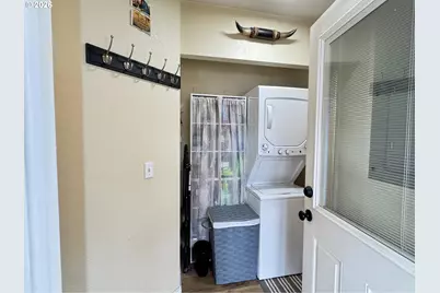 3760 Highway 101 #1, Florence, OR 97439 - Photo 5