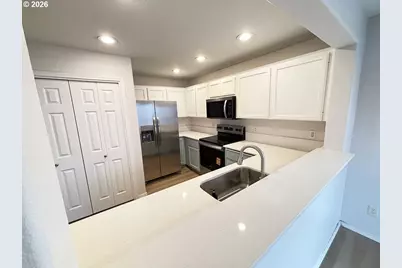 764 N 20th Pl, Cornelius, OR 97113 - Photo 7