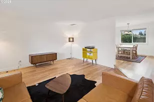 18800 SW Sandra Ln, Beaverton, OR 97003 - Photo 9