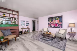 1147 S 34th Pl, Springfield, OR 97478 - Photo 9