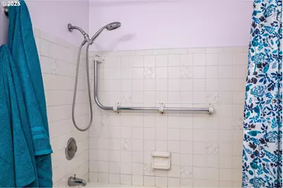 1147 S 34th Pl, Springfield, OR 97478 - Photo 17