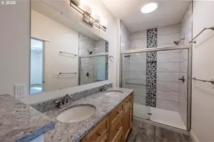 2010 Roosevelt Loop, North Bend, OR 97459 - Photo 15