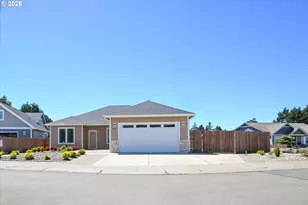 2010 Roosevelt Loop, North Bend, OR 97459 - Photo 27