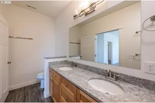 2010 Roosevelt Loop, North Bend, OR 97459 - Photo 13