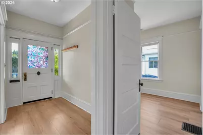 5636 N Delaware Ave, Portland, OR 97217 - Photo 9
