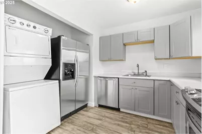 5829 SE 80th Ct, Portland, OR 97206 - Photo 13