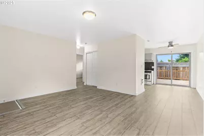 5829 SE 80th Ct, Portland, OR 97206 - Photo 9