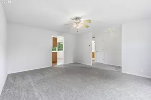4754 Nighthawk Ct NE, Salem, OR 97305 - Photo 9