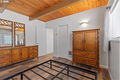 1931 NE 68th St, Lincoln City, OR 97367 - Photo 33