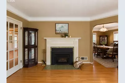 4446 NE Irving St, Portland, OR 97213 - Photo 5