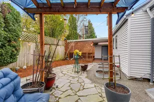 4446 NE Irving St, Portland, OR 97213 - Photo 25