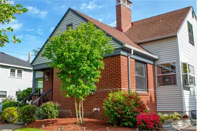 4446 NE Irving St, Portland, OR 97213 - Photo 1