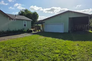 812 B St, Myrtle Point, OR 97458 - Photo 3