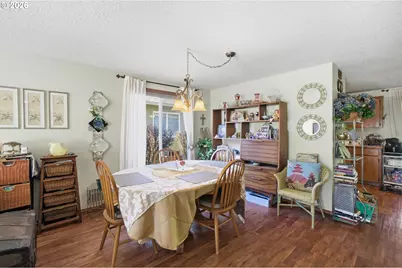 12723 SE Main St, Portland, OR 97233 - Photo 7