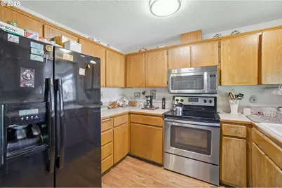 12723 SE Main St, Portland, OR 97233 - Photo 13