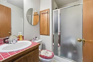 12723 SE Main St, Portland, OR 97233 - Photo 15