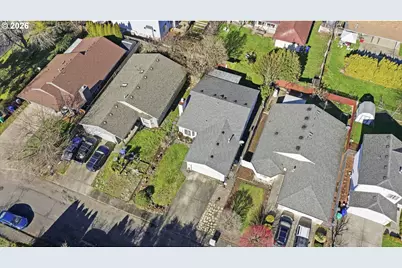 12723 SE Main St, Portland, OR 97233 - Photo 33