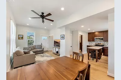 1103 Avenue F, Seaside, OR 97138 - Photo 9
