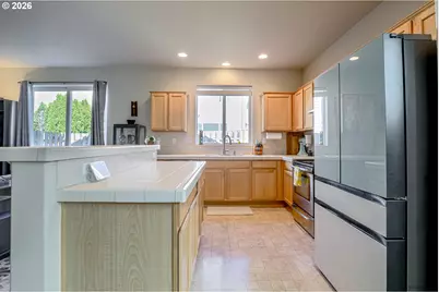 1652 SW Wright Pl, Troutdale, OR 97060 - Photo 15