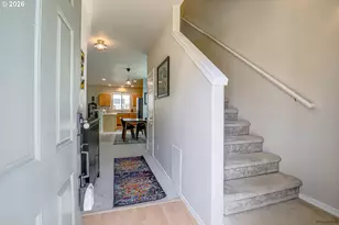 1652 SW Wright Pl, Troutdale, OR 97060 - Photo 5