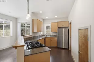 40 SW Mc Kinley Ave, Bend, OR 97702 - Photo 7