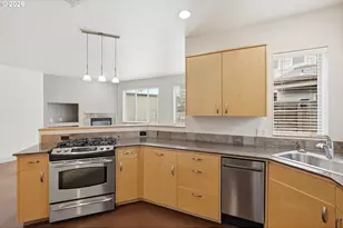40 SW Mc Kinley Ave, Bend, OR 97702 - Photo 9